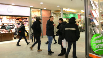 Still medium bot first scene zu folie 9